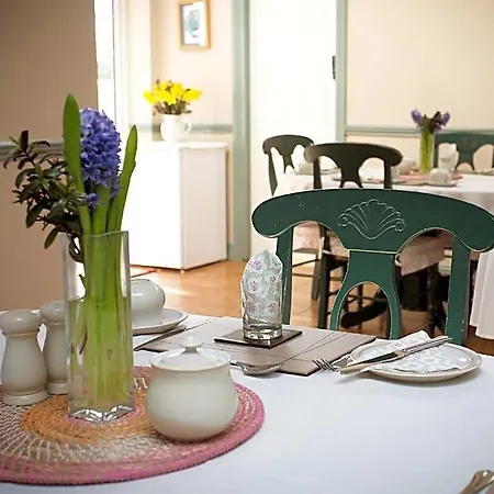 Bed & Breakfast Almanii 3*