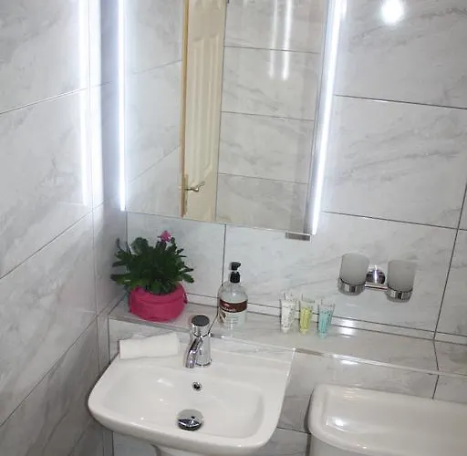 Almanii Bed & Breakfast 3*