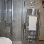 Almanii לינה וארוחת בוקר